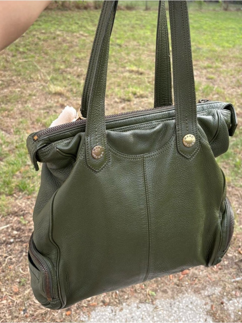 Marc Jacobs Vintage Olive Green Leather Shoulder Bag with Gold Hardware - Picture 2 of 8